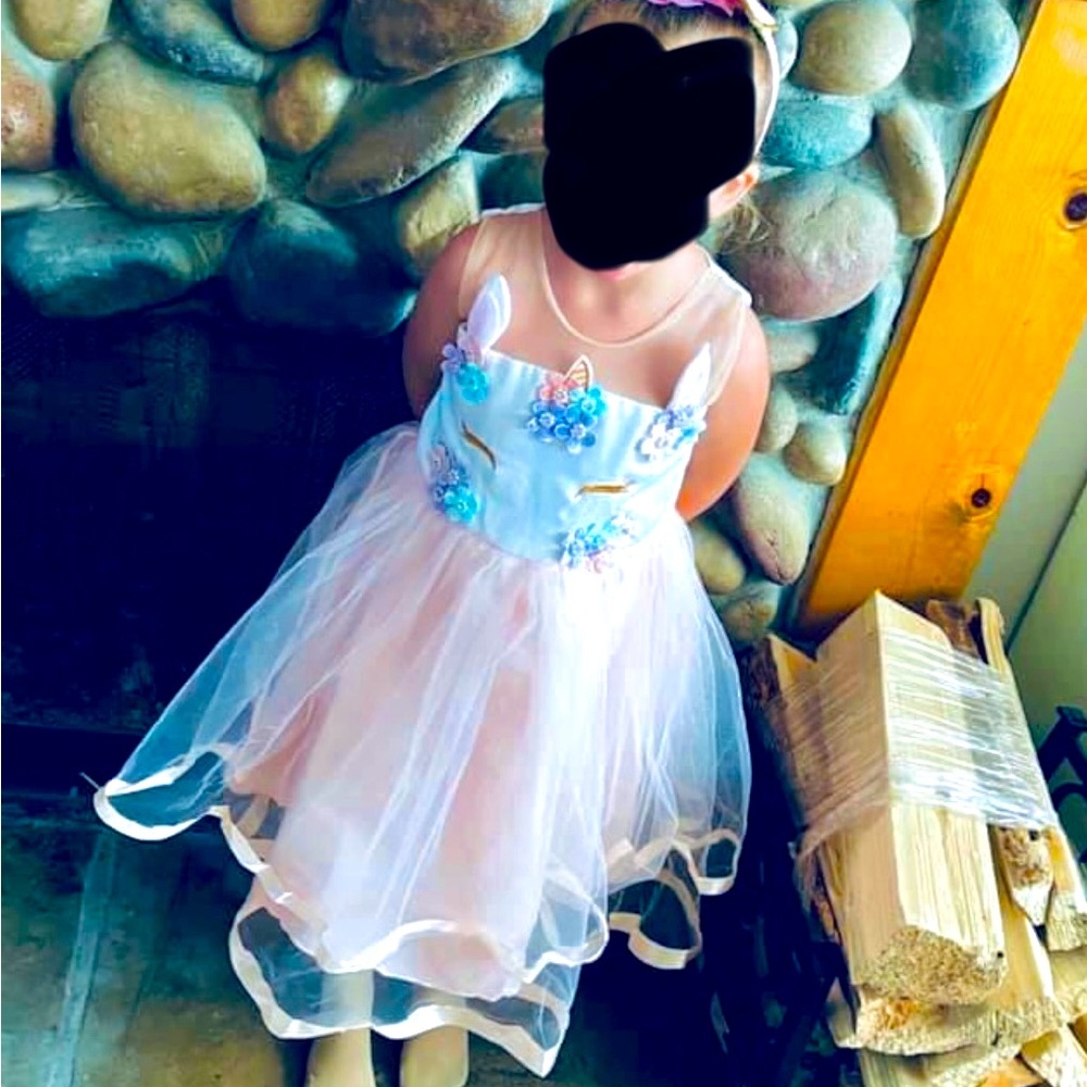 Unicorn dress beautiful and fluffy no head piece